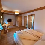 여관 Rifugio Ospitale 3*