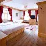 Fogadó Rifugio Ospitale 3*