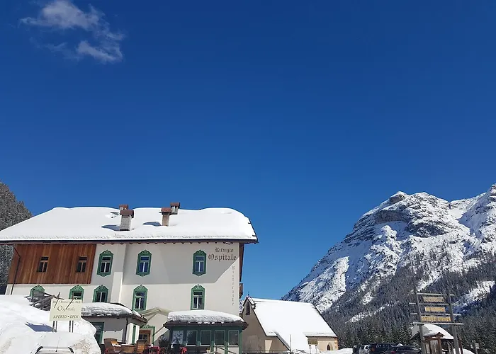 여관 Rifugio Ospitale 코르티나 담페조