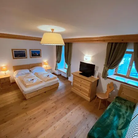 Rifugio Ospitale 3* コルティーナ・ダンペッツォ