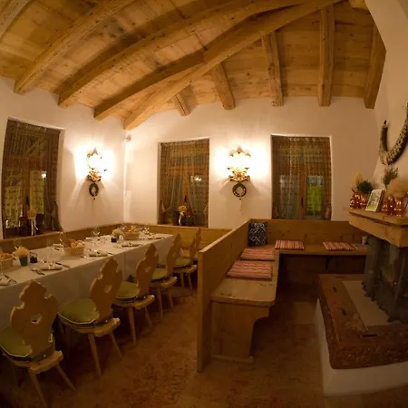 Fogadó Rifugio Ospitale 3*
