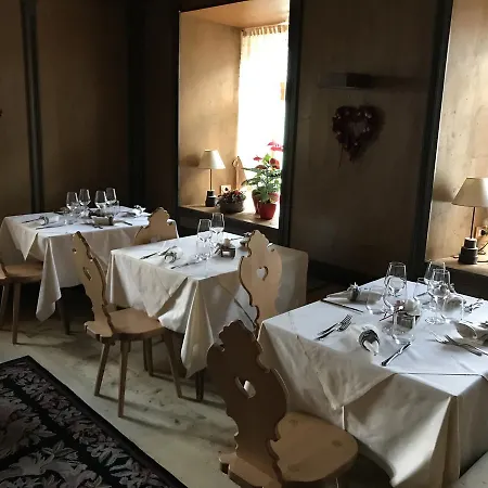 여관 Rifugio Ospitale 코르티나 담페조