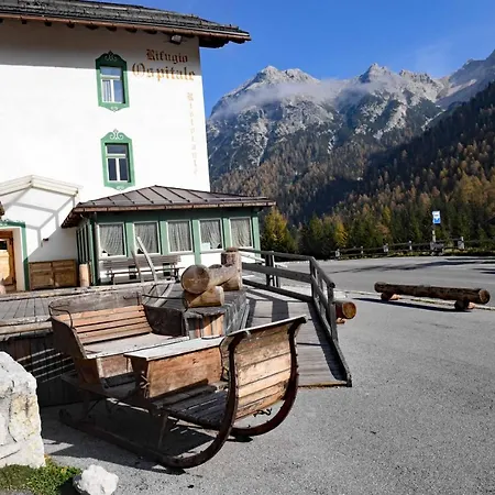 Rifugio Ospitale 3* Cortina dʼAmpezzo
