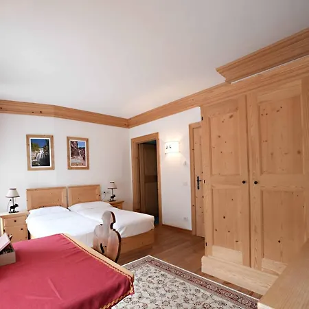 Rifugio Ospitale 3* コルティーナ・ダンペッツォ