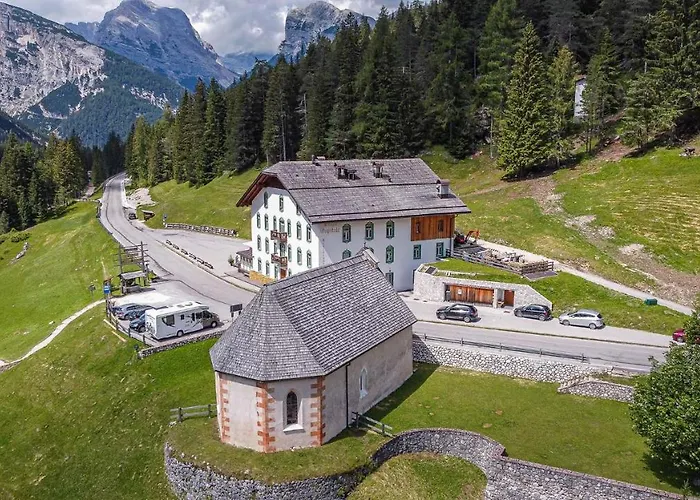 אורחן Rifugio Ospitale 3*