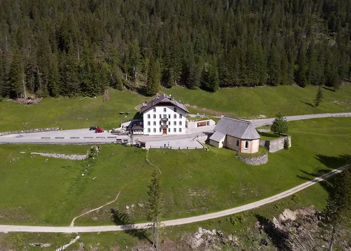 Rifugio Ospitale אורחן 3*