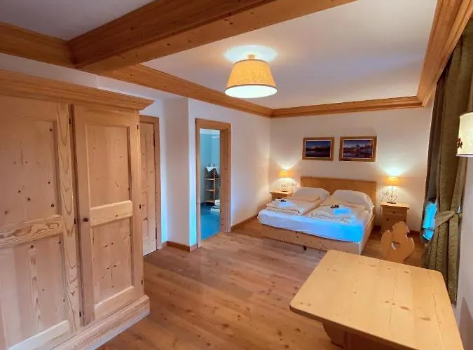 אורחן Rifugio Ospitale קורטינה ד'אמפזו